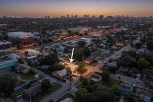 2001 N 22nd Ave Hollywood, FL 33020 - MLS#A11962899