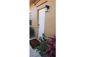 1025 Nw 3rd Ave 1 Fort Lauderdale, FL 33311 - MLS#A11962946