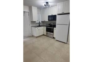 722 Ne 8th St 8 Hallandale Beach, FL 33009 - MLS#A11962950