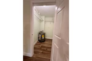 8235 Lake Dr 204 Doral, FL 33166 - MLS#A11962954