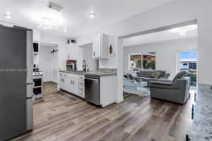 6810 Nw 74th Pl Tamarac, FL 33321 - MLS#A11962961