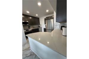 MLS# A11962972, Hollywood, Florida 33019