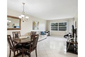 4805 Nw 35th St 506, Lauderdale Lakes