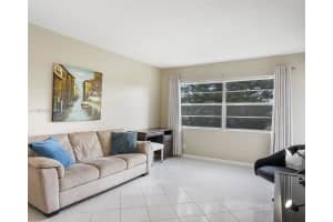 4805 Nw 35th St 506 Lauderdale Lakes, FL 33319 - MLS#A11963002