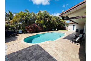 820 Nw 91st Ave Pembroke Pines, FL 33024 - MLS#A11963025