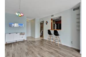 2001 Atlantic Shores Blvd 419 Hallandale Beach, FL 33009 - MLS#A11963065