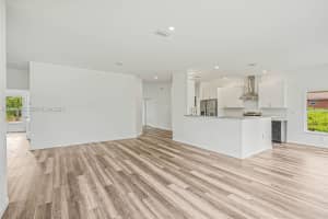 8001 Leonardo Sebring, FL 33872 - MLS#A11963113