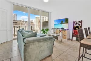 300 S Biscayne Blvd T-1405 Miami, FL 33131 - MLS#A11963190