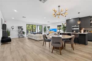 913 Ne 15th St Fort Lauderdale, FL 33304 - MLS#A11963230