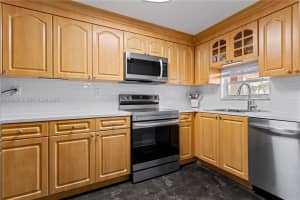 691 Hollybrook Drive, Pembroke Pines, FL 33025 - MLS#A11963273