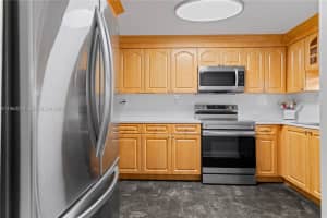 691 S Hollybrook Dr 26-105 Pembroke Pines, FL 33025 - MLS#A11963273