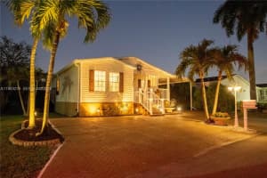 2228 Sw 83rd Ave Davie, FL 33324 - MLS#A11963276