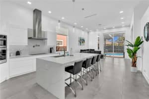 5851 Nw 125th Ter, Coral Springs