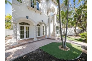 827 Se 2nd Ct, Fort Lauderdale