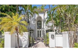 827 Se 2nd Ct Fort Lauderdale, FL 33301 - MLS#A11963352