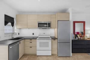 851 Meridian Ave 43 Miami Beach, FL 33139 - MLS#A11963357