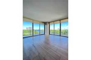 16385 Biscayne Blvd 607 North Miami Beach, FL 33160 - MLS#A11963385