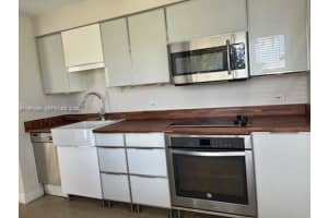 1413 Ne 21st St 2 Wilton Manors, FL 33305 - MLS#A11963398