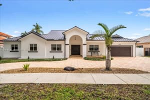 15507 Nw 82nd Ct, Miami Lakes