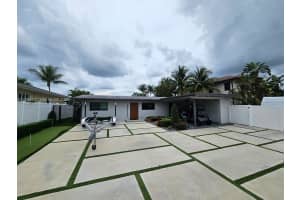 2543 Gulfstream Ln Fort Lauderdale, FL 33312 - MLS#A11963480