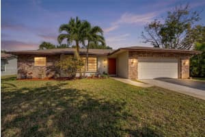 5331 Nw 77th Ct Pompano Beach, FL 33073 - MLS#A11963540