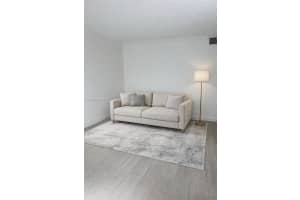 2008 N Jackson St B4 Hollywood, FL 33020 - MLS#A11963549