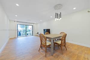 200 Gate Rd 102 Hollywood, FL 33024 - MLS#A11963563