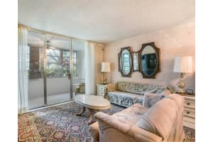 2900 Nw 48th Ter 117 Lauderdale Lakes, FL 33313 - MLS#A11963601