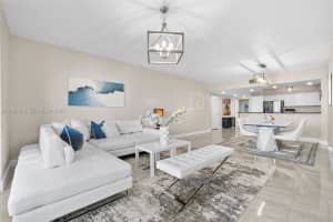 14951 Royal Oaks Ln 701 North Miami, FL 33181 - MLS#A11963606