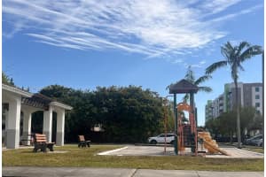 13800 Ne 3rd Ct 305 North Miami, FL 33161 - MLS#A11963614