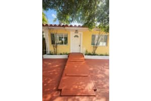 1930 Pierce St, Hollywood