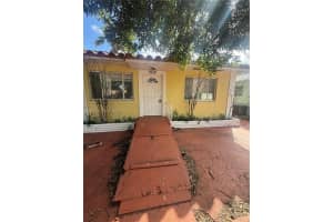 1930 Pierce St Hollywood, FL 33020 - MLS#A11963630