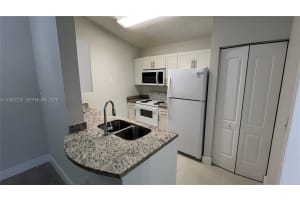 2810 N Oakland Forest Dr 313 Oakland Park, FL 33309 - MLS#A11963729