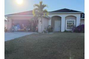 2610 Sw 1st Avenue Cape Coral, FL 33914 - MLS#A11963804