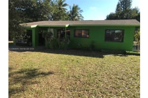 10721 Nw 22nd Ct, Miami