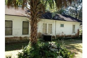 331 Ne 9 Ave Ocala, FL 34470 - MLS#A11963832