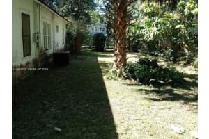 331 Ne 9 Ave Ocala, FL 34470 - MLS#A11963832