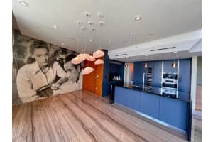 92 Sw 3rd St Ph5213 Miami, FL 33130 - MLS#A11963840