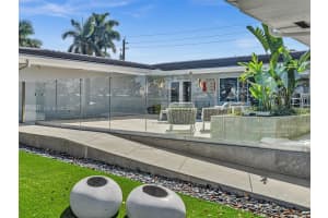 840 S Southlake Dr Hollywood, FL 33019 - MLS#A11963844