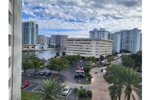 100 Golden Isles Dr 615 Hallandale Beach, FL 33009 - MLS#A11963849