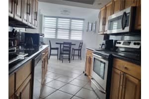 100 Golden Isles Dr 615 Hallandale Beach, FL 33009 - MLS#A11963849