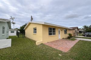 2609 Nw 54th St Tamarac, FL 33309 - MLS#A11963862