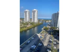 3701 N Country Club Dr 1502, Aventura