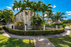 14900 Sw 10th St Miami, FL 33194 - MLS#A11963939