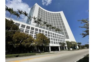 601 Ne 36th St 2109, Miami