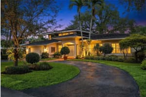 1255 Algardi Ave, Coral Gables