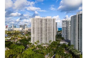 21205 Yacht Club Drive 304 Aventura, FL 33180 - MLS#A11963965