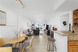 720 Collins Ave 704 Miami Beach, FL 33139 - MLS#A11963975