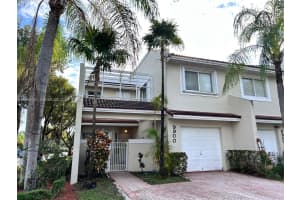 9900 Nw 43rd Ter Doral, FL 33178 - MLS#A11964004