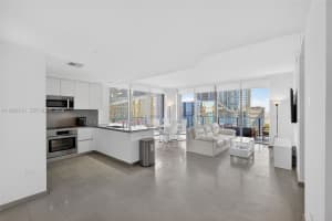 68 Se 6th St 1702 Miami, FL 33131 - MLS#A11964013